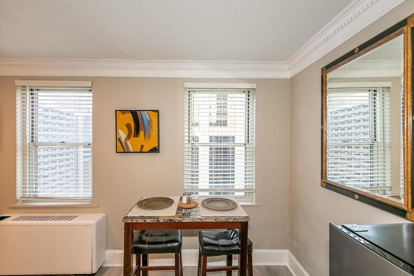 High Rise Downtown Condo With Skyline View Atlanta Eksteriør billede